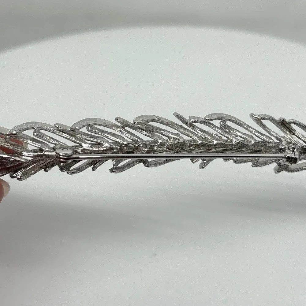 Silver Tone Wheat Stalk Broach Pin Textured Botanical 5